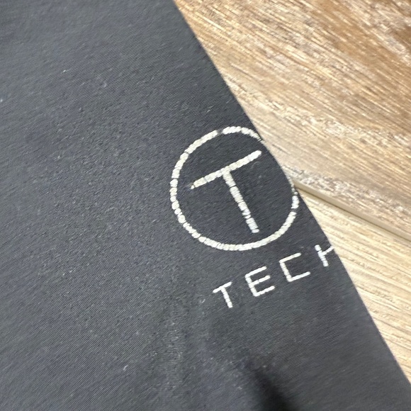 Men's T-Tech by Tumi Soft-Shell Outdoor Jacket, Black, Size Large, Full-Zip - Picture 11 of 16